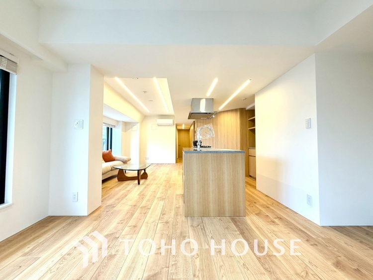 内装 【LIVING】◆simple is best◆無駄のない綺麗なつくりのリビングルームであなただけの暮らしを。