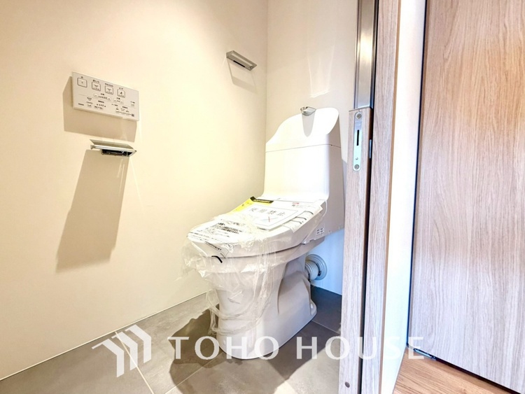 トイレ 【TOILET】◆快適◆な生活に不可欠。節水型の高性能トイレを新設。