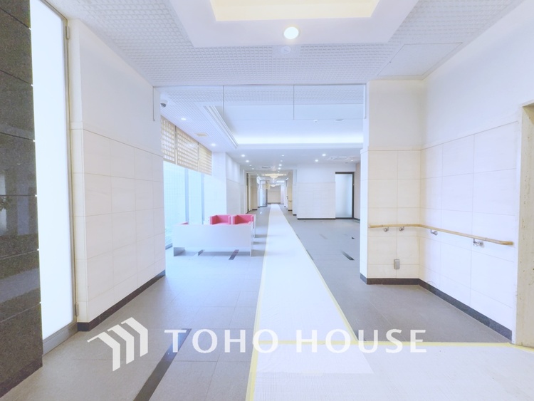 その他 【ENTRANCE】◆そびえ立つ◆我が家のシンボル。遠くの空が赤く染まる夕べが待ち遠しい。