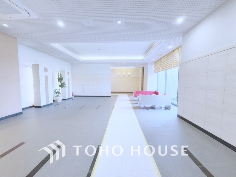 その他 【ENTRANCE】◆そびえ立つ◆我が家のシンボル。遠くの空が赤く染まる夕べが待ち遠しい。