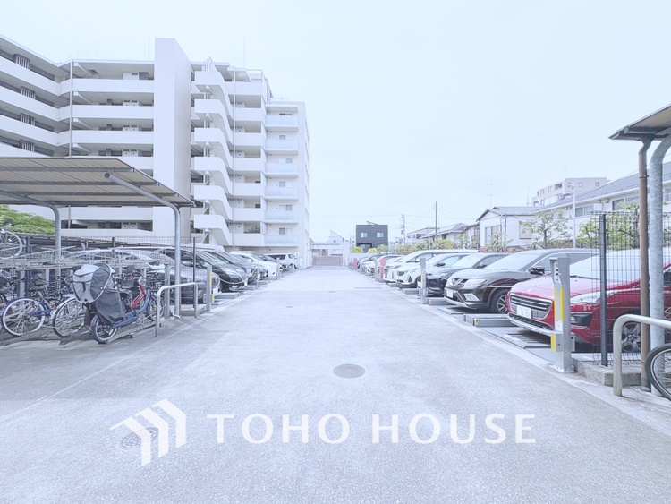 駐車場 【PARKING】◆愛車を◆安全に駐車できる駐車場がございます。