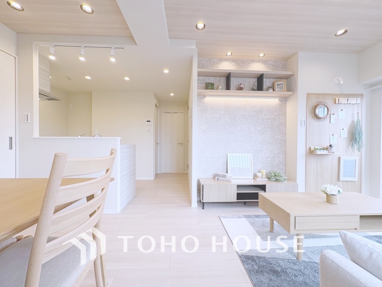 内装 【LIVING】◆家族◆愛する家族を一目で見渡せる。家族が集う空間。永遠に続く幸せな毎日を、ここで。