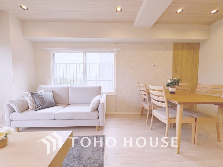 内装 【LIVING】◆Sunshine◆光が燦々と入り、いるだけで気持ちいい。「開放的でゆとりあるお部屋です。」