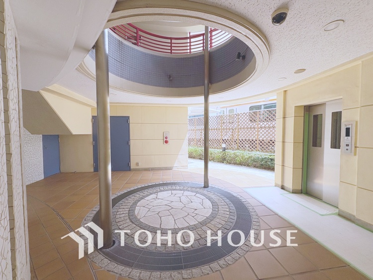 その他 【ENTRANCE】◆そびえ立つ◆我が家のシンボル。遠くの空が赤く染まる夕べが待ち遠しい。