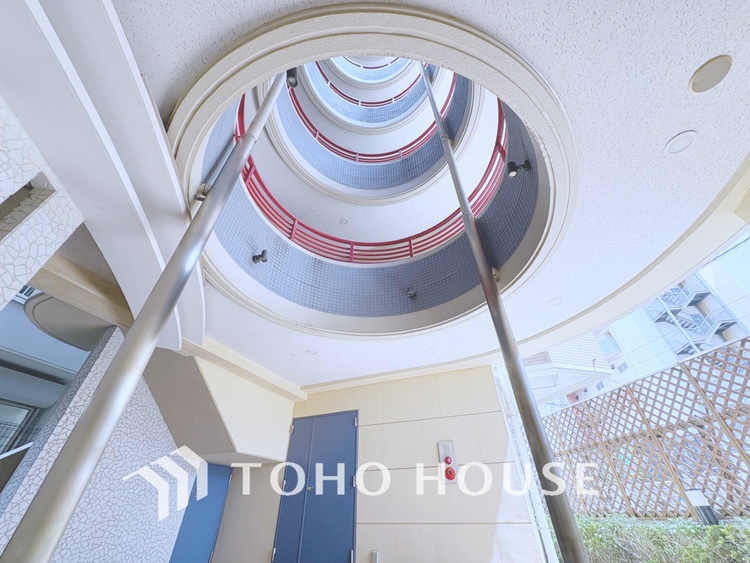 その他 【ENTRANCE】◆そびえ立つ◆我が家のシンボル。遠くの空が赤く染まる夕べが待ち遠しい。