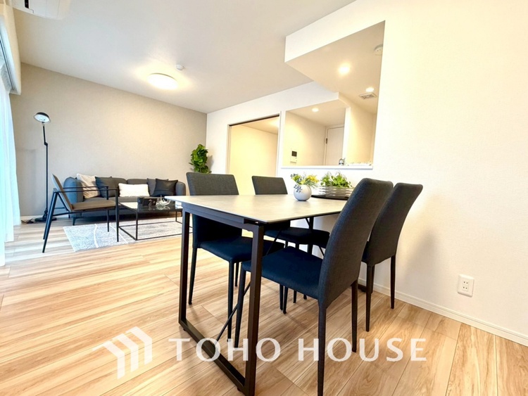 内装 【LIVING】◆家族◆愛する家族を一目で見渡せる。家族が集う空間。永遠に続く幸せな毎日を、ここで。