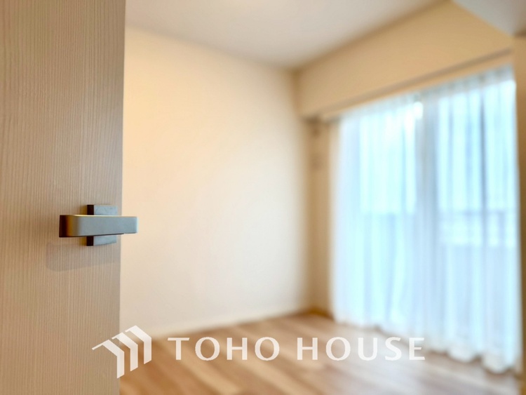 内装 【PRIVATE ROOM】◆快適◆な暮らしに不可欠な収納スペース。快適さとともに思い出も詰まっていく。