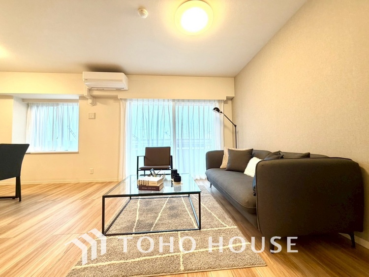 内装 【LIVING】◆Sunshine◆光が燦々と入り、いるだけで気持ちいい。「開放的でゆとりあるお部屋です。」