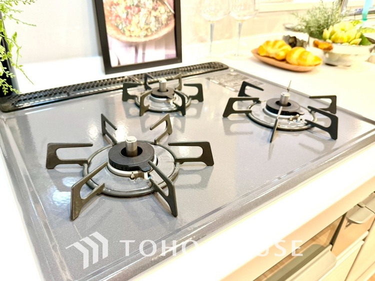 キッチン 【KITCHEN】◆家族のおはよう◆の声を笑顔で迎えてあげられるシステムキッチン。朝ごはんが楽しみでちょっと早起きしたくなるんです。