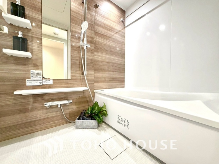 風呂 【BATHROOM】◆プライベートな空間◆simpleだからrelaxできるんです。こころもからだもキレイさっぱり。