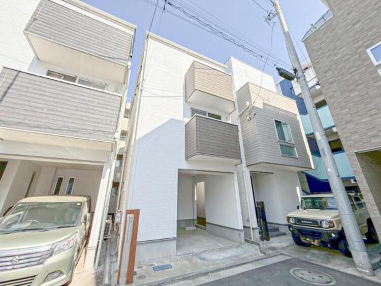 外観 空を広く感じる。緑が多いゆったり感のある安心の住環境です！！潤いのある環境でホッと生活できそうです！おしゃれな雰囲気や自然の潤いがあり、親しみやすさと個性を！街に新たな価値をもたらし続けてくれます！ 