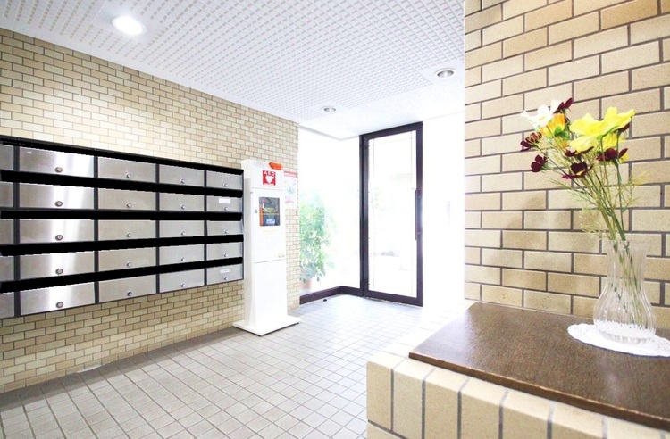 エントランス エントランス内部は、管理が行き届き清潔な共有スペースとなっています。