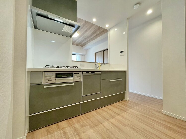 キッチン 洗練されたスタイリッシュなデザイン性と使いやすさを備えた仕様。