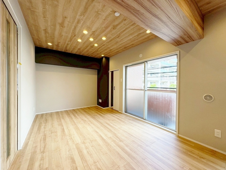 居間 飾り過ぎないシンプルな内装と偏り過ぎないデザインで統一しました。