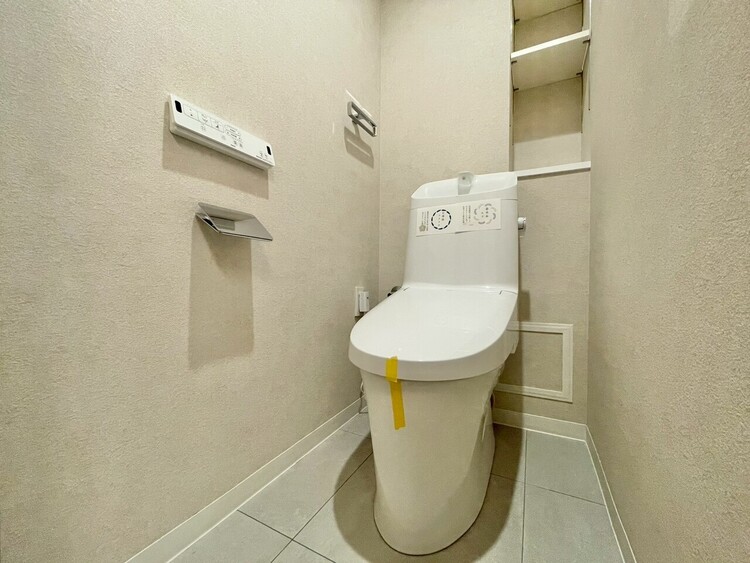 トイレ 暮らしの中のさりげないひとときの快適さにも、こだわりを、持って設備を配しております。