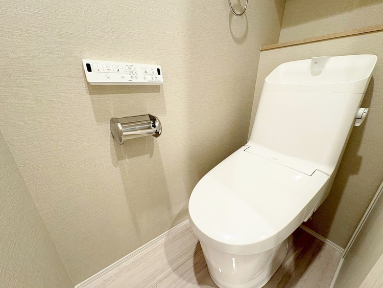 トイレ 暮らしの中のさりげないひとときの快適さにも、こだわりを、持って設備を配しております。