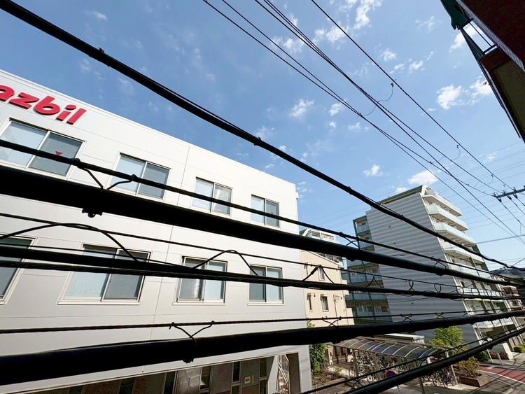 バルコニー 頬をなでる、優しい風を感じることが出来ます。