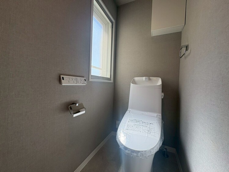 トイレ 暮らしの中のさりげないひとときの快適さにも、こだわりを、持って設備を配しております。