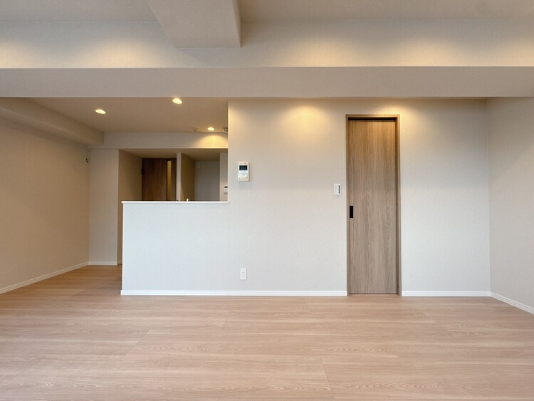 居間 快適に過ごす毎日を求めて、暮らしの中でご自身の「マイホーム」に創り上げてください。