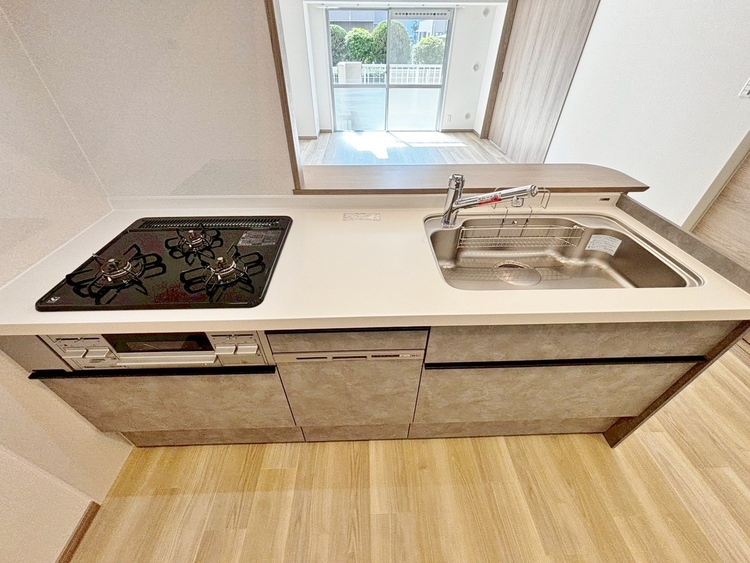 キッチン 洗練されたスタイリッシュなデザイン性と使いやすさを備えた仕様。