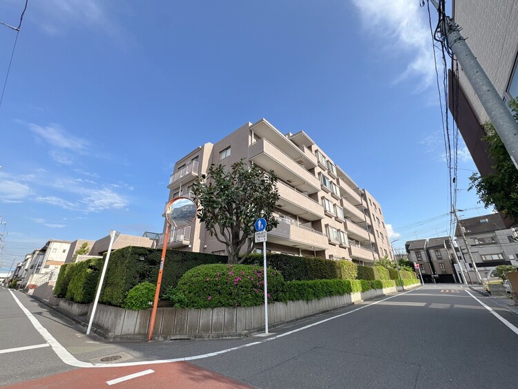 外観 ライフプランニングからローンまで、一貫してご説明させていただきます。お気軽にお問い合わせくださいませ。