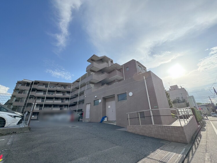 外観 現地に足をお運びいただいた際には、周辺散策などをお勧めいたします。