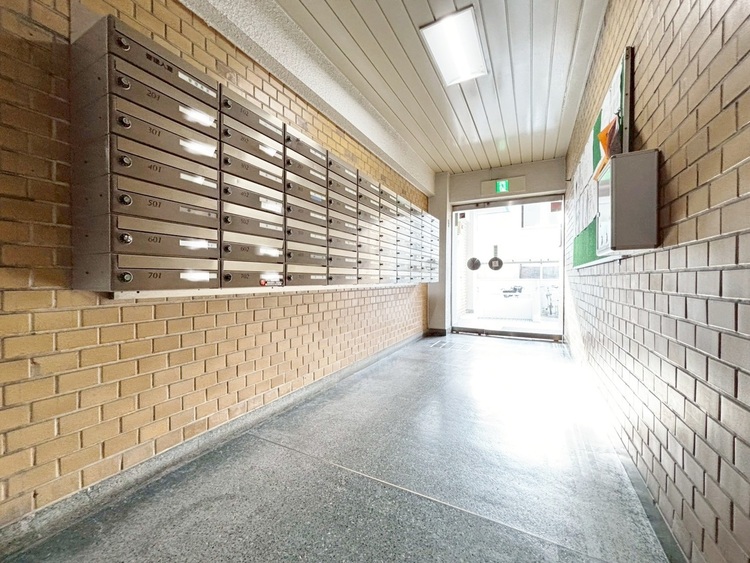 エントランス エントランスは、毎日の行き帰りで使う大事な空間です。