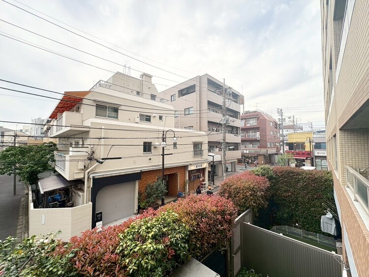 その他 眺望や窓からの景色が良いと、家で過ごす時間も快適です。