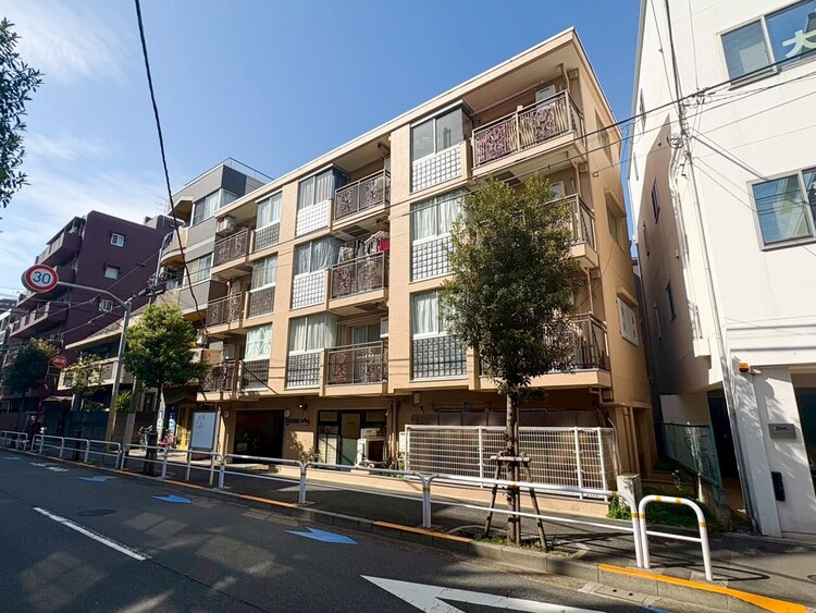 その他 飽きのこないシンプルモダンな外観です。