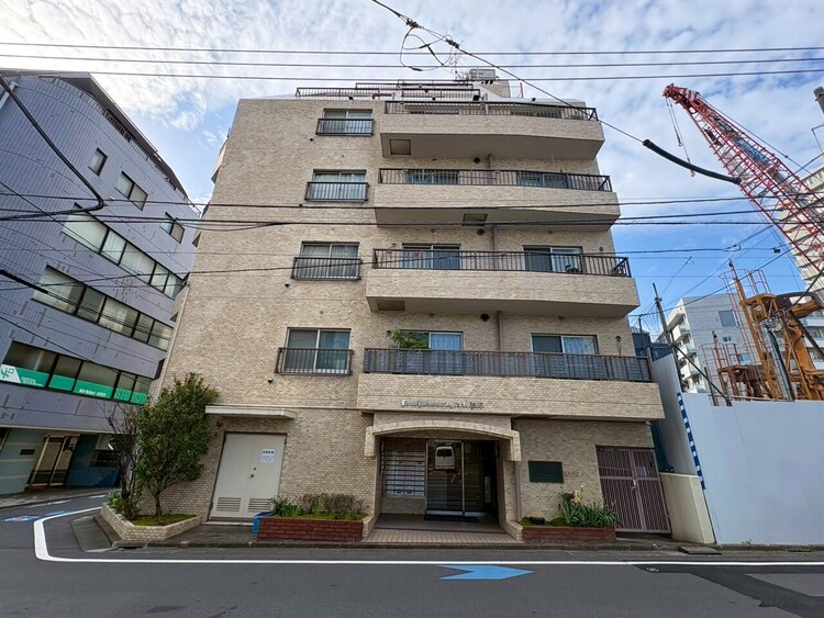 その他 飽きのこないシンプルモダンな外観です。