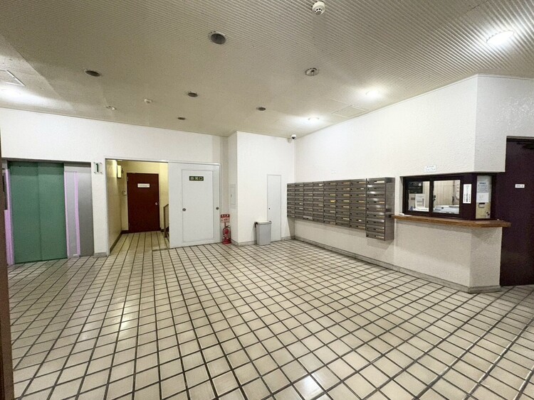 その他 館内は静寂な中が保たれており、管理が行き届いている印象を受けました。