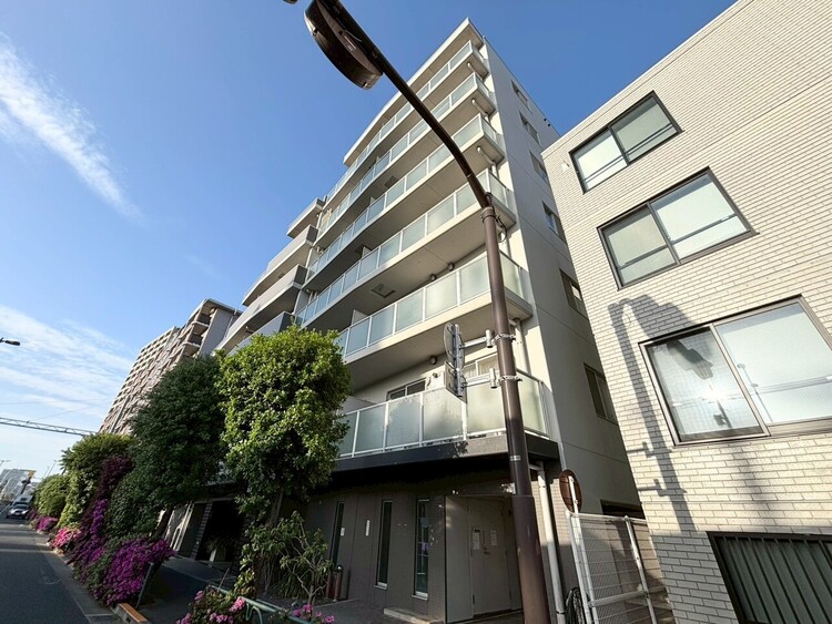 その他 飽きのこないシンプルモダンな外観です。