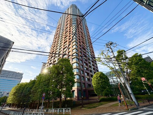 青山パークタワーの画像