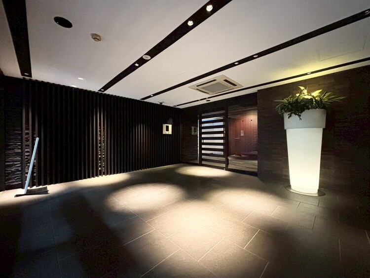 その他 館内は静寂な中が保たれており、管理が行き届いている印象を受けました。