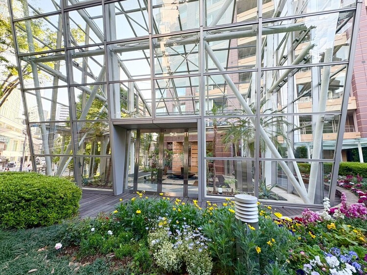 その他 マンションの敷地内には、中庭もございます。