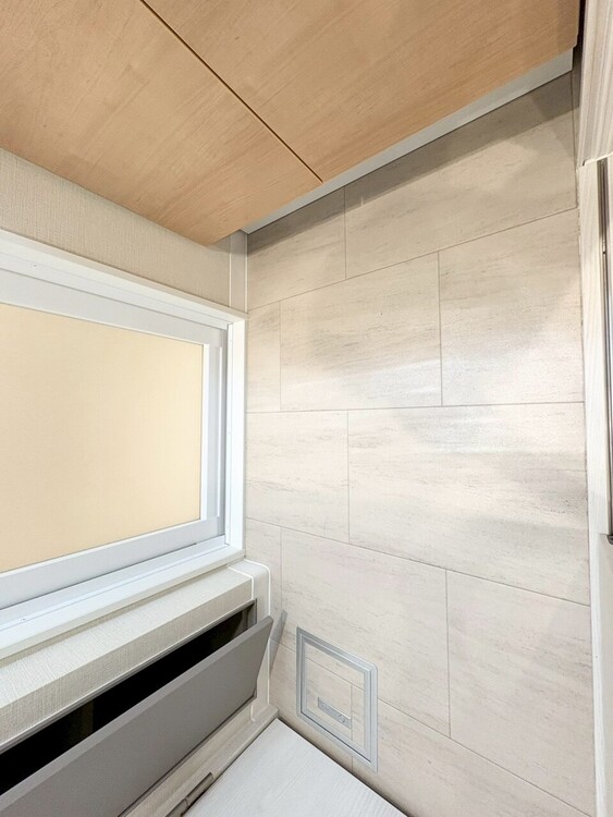 その他 十分な広さの脱衣所。