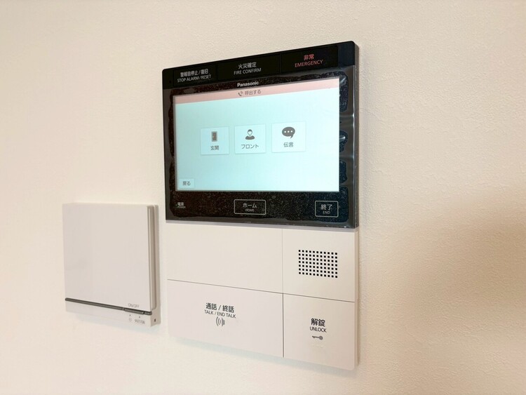 その他 誰が来てもわかる様にモニター付きインターホンを設置。