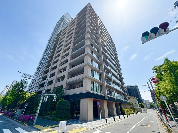 その他 飽きのこないシンプルモダンな外観です。