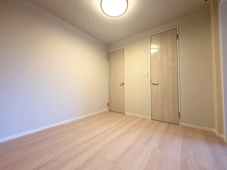 その他 清かで艶やかな時間をもたらしてくれる室内です。