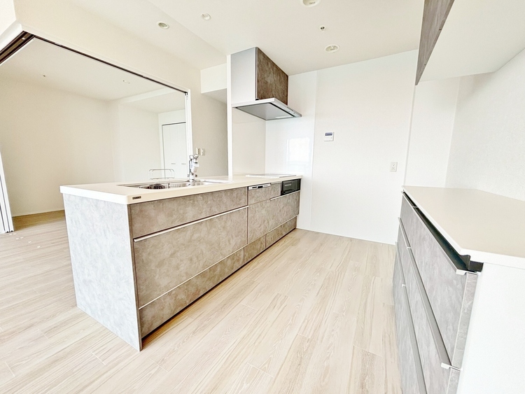 その他 開放感のあるキッチンスペース。調理をしながら、会話も弾みそうですね。