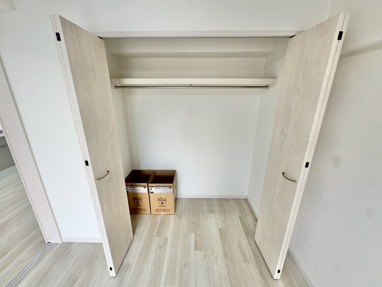 その他 収納スペースが付いていて、お部屋を広く使っていただけます。