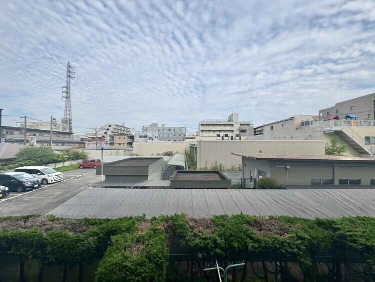 その他 眺望や窓からの景色が良いと、家で過ごす時間も快適です。