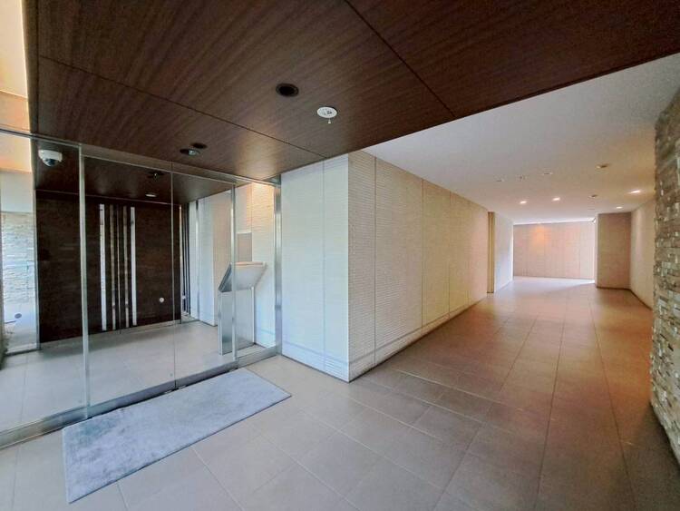 その他 館内は静寂な中が保たれており、管理が行き届いている印象を受けました。