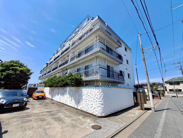 その他 飽きのこないシンプルモダンな外観です。