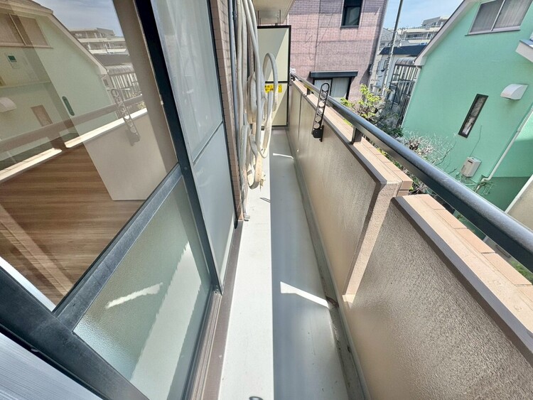 その他 朝の澄んだ空気や、夕方に吹く清々しい風を感じられるバルコニー。