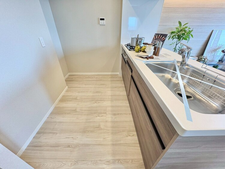 その他 開放感のあるキッチンスペース。調理をしながら、会話も弾みそうですね。