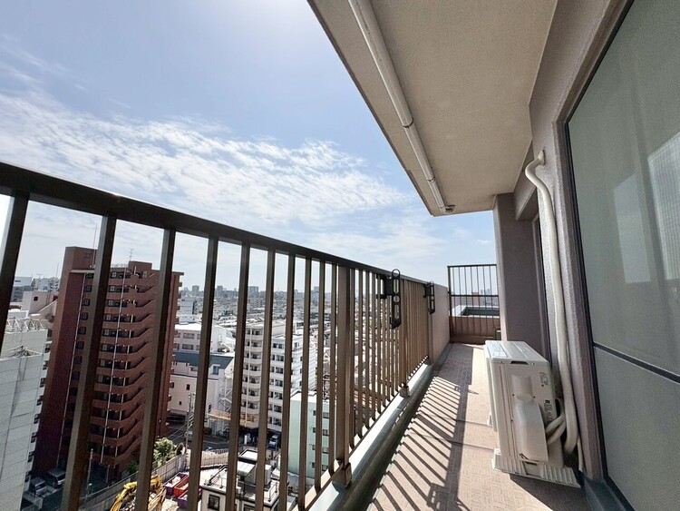 その他 朝の澄んだ空気や、夕方に吹く清々しい風を感じられるバルコニー。