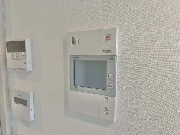 その他 誰が来てもわかる様にモニター付きインターホンを設置。