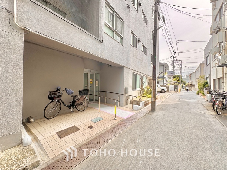 外観 現地に実際に行ってみることでしか感じられないことがたくさんあります。周辺環境や街の雰囲気など、たくさんのことを感じていただけます。