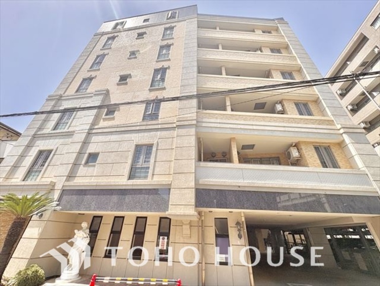 外観 陽だまりに満ちたくつろぎの空間を演出します。